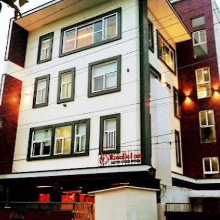 Fabhotel Roselle Inn Lucknow Eksteriør bilde